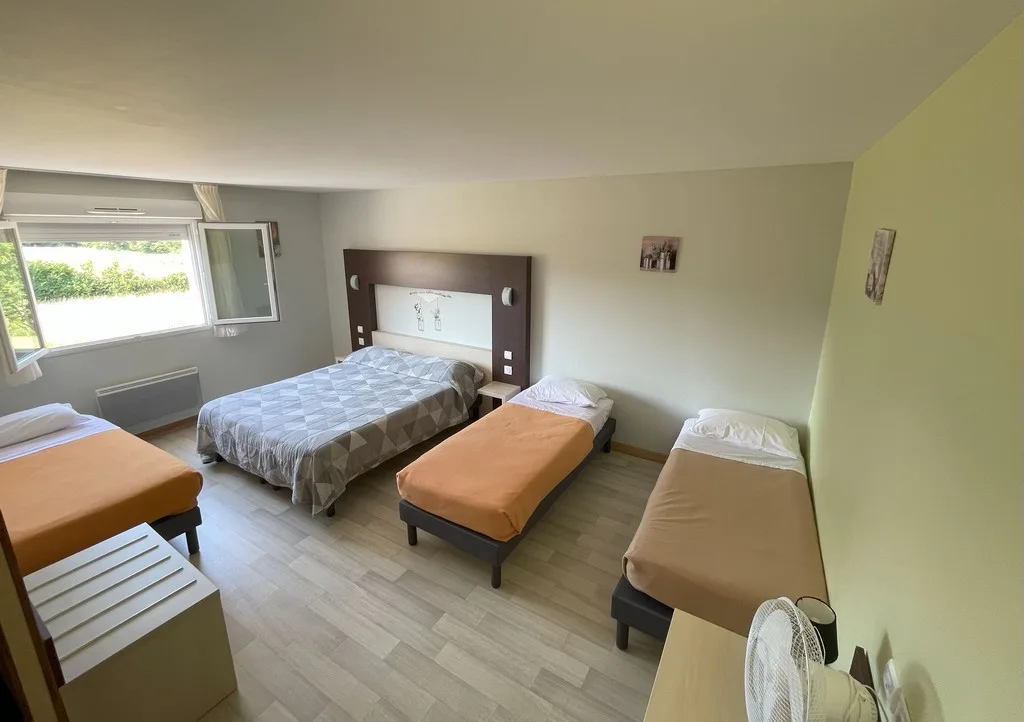 Chambre Cit'Hotel pour l'hôtel l'Azur St Junien
